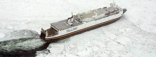 Medio centenar de barcos quedan atrapados en el hielo del Báltico. Lo más sorprendente no es el hecho en sí, sino la cifra.